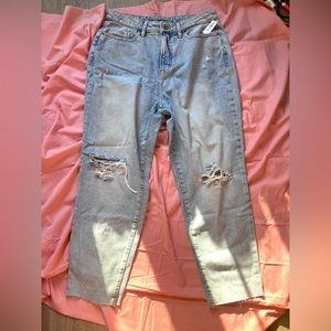 Old Navy Ripped Jeans // New // High Waisted